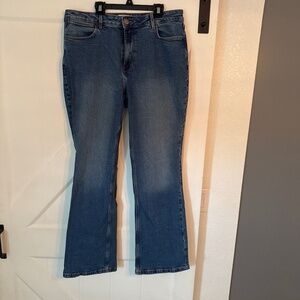 Wrangler bootcut jeans like new